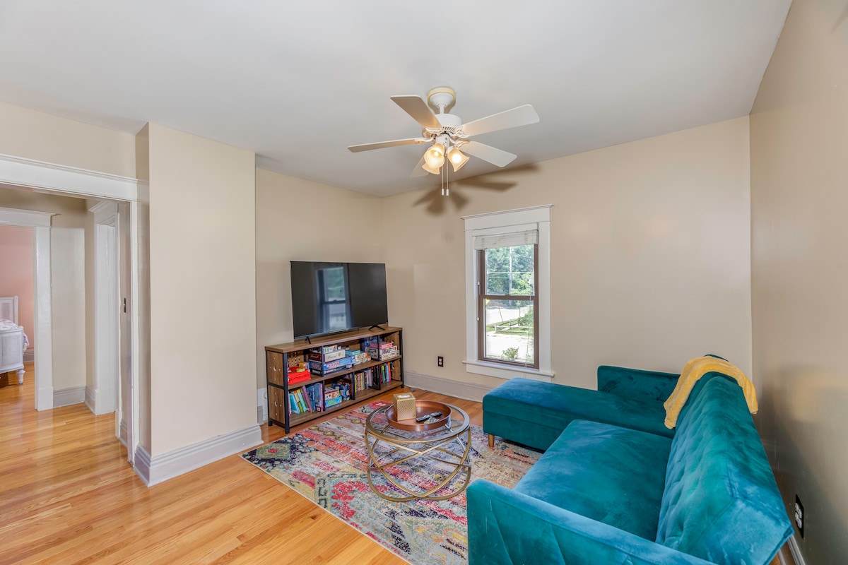 二楼有家庭房。