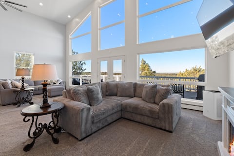 Top Airbnb: 7BR Luxury Home: View, Arcade, Jet Tub, Deck, WiFi in Show Low
