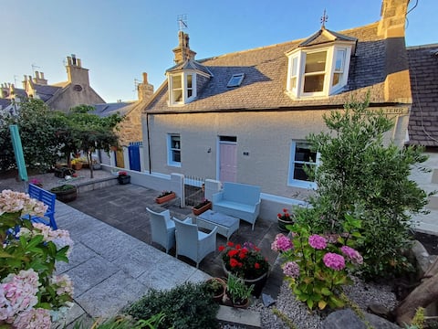 Creel Cottage Seatown Cullen with Garden