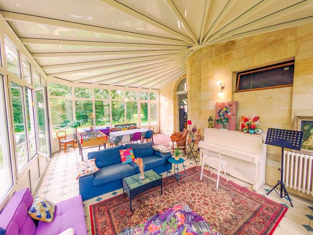 Villa de charme en pierre équipée avec piscine gallery image 3