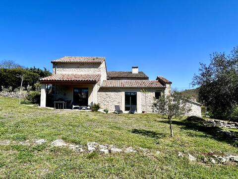 Gîte 5* Vacances au Mas de Veyras-Piscine-Nature