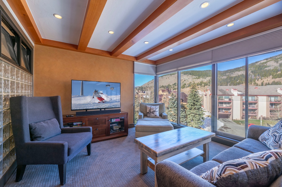 Successful Airbnb property: Snowflake on Copper Mountain - Walk to Lift! in Copper Mountain