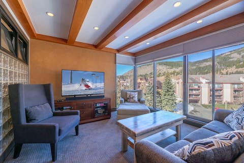 Successful Airbnb property: Snowflake on Copper Mountain - Walk to Lift! in Copper Mountain