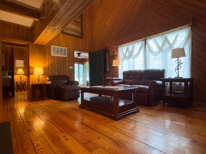Serenity Farm Equestrian Retreat In Historic Va - Gloucester, VA