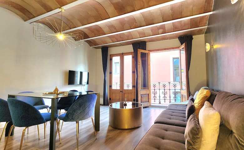 Ideal 2 bedroom apartment in the Gothic quarter