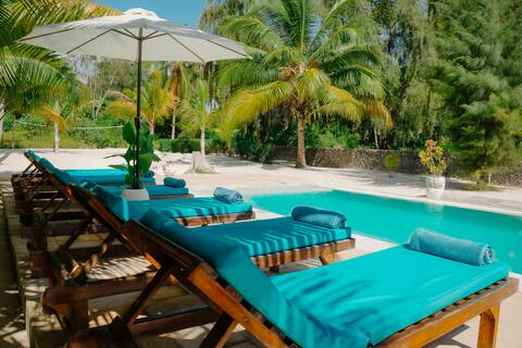 Villa Passiflora - Private Pool - Beach Access