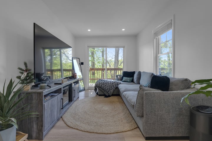 Ii Serene 3-bedroom Retreat In Charming Salem, Ma - Salem, MA