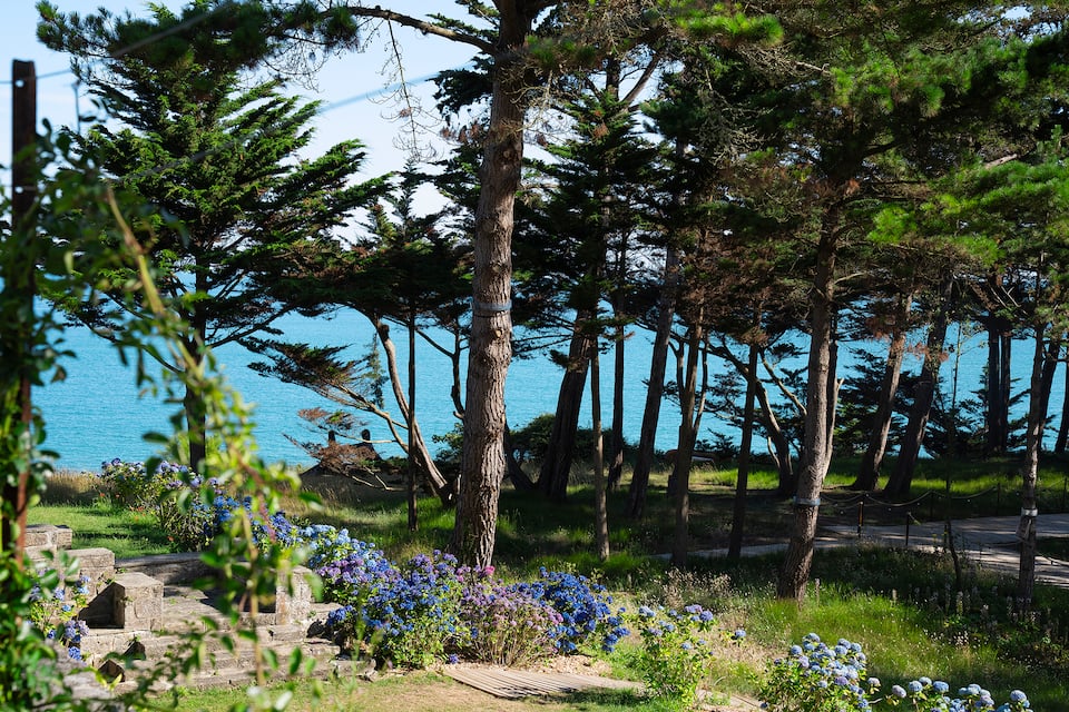 Villa de Colette, a Breton family house on the sea, Saint-Coulomb, Brittany, France, photo 10 of 10