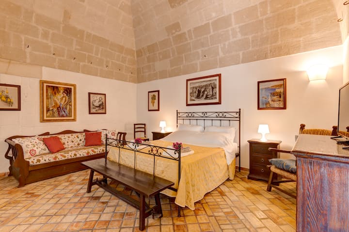 La Rosa: Ancient Farmhouse + Marine Reserve - Pouilles