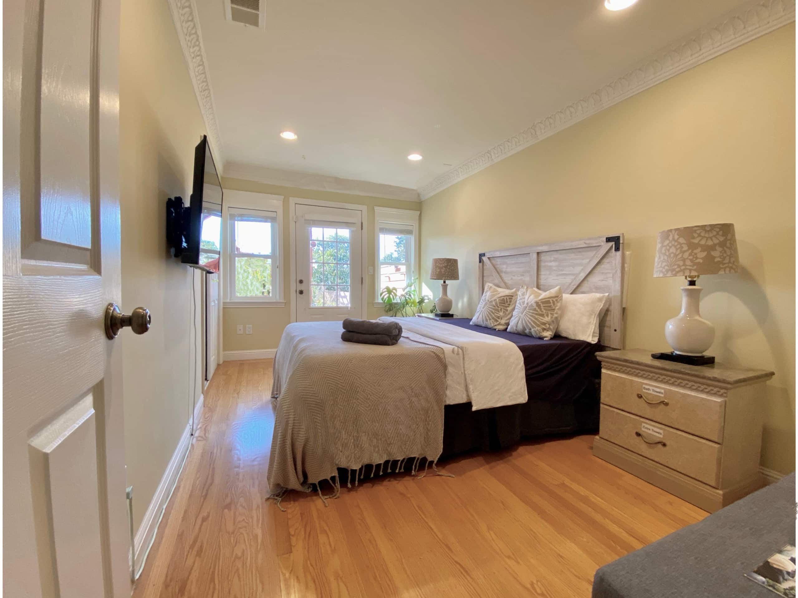 Home in San Francisco · ★4.85 · 2 bedrooms · 3 beds · 2 baths - Image 18