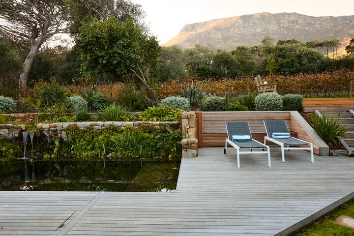 Boutique Vineyard Nestled Beneath The Mountains