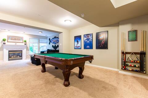 Lux Haven - Cinema, Billiards, Office | NestNights