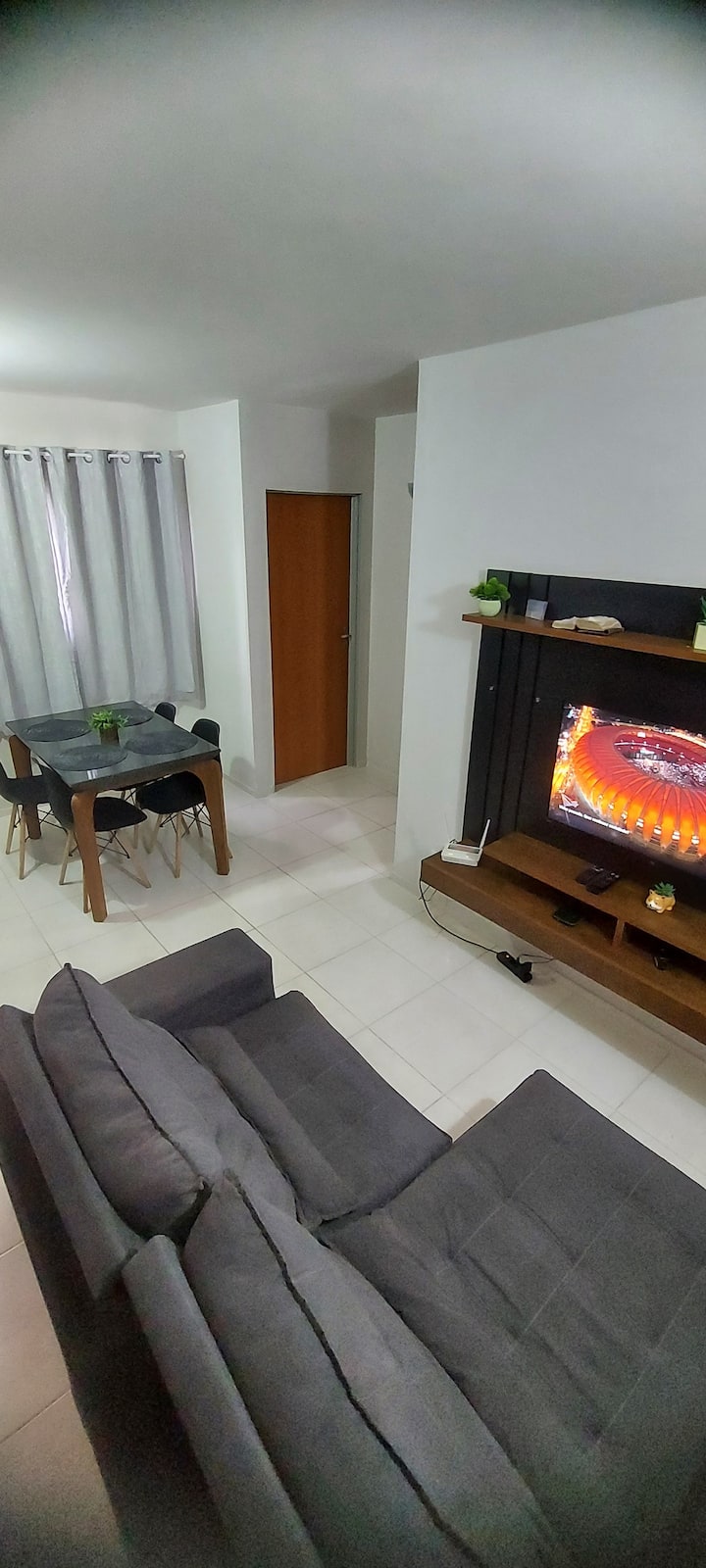 Apartamento Climatizado, Costa Do Sahy.(1° Andar) - Mangaratiba