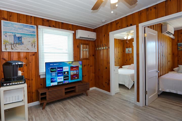 Comfy Beach Block Retreat W/ Parking (1215-2) - Seaside Park, NJ