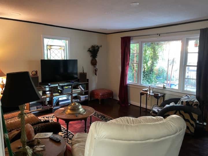Cali Bungalow In Five Points - Huntsville, AL
