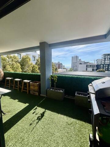 Spacious Luxury Home.Sea View & Direct Lift Access gallery image 3