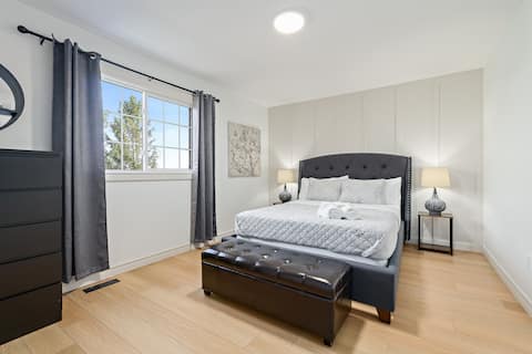 Central Location Beautiful Full Townhome