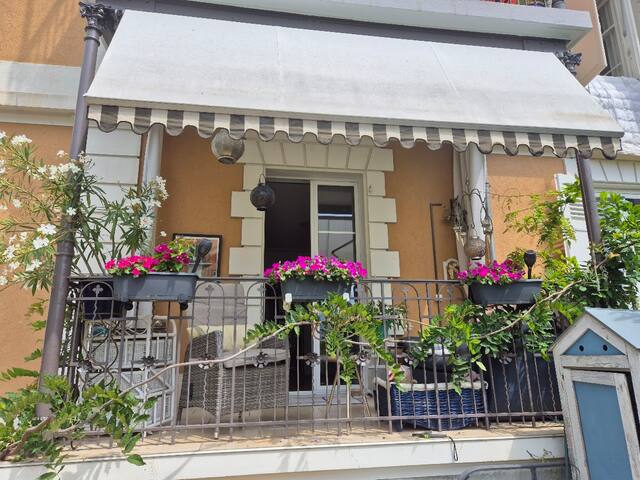 Bel appartement jardin ville gallery image 4