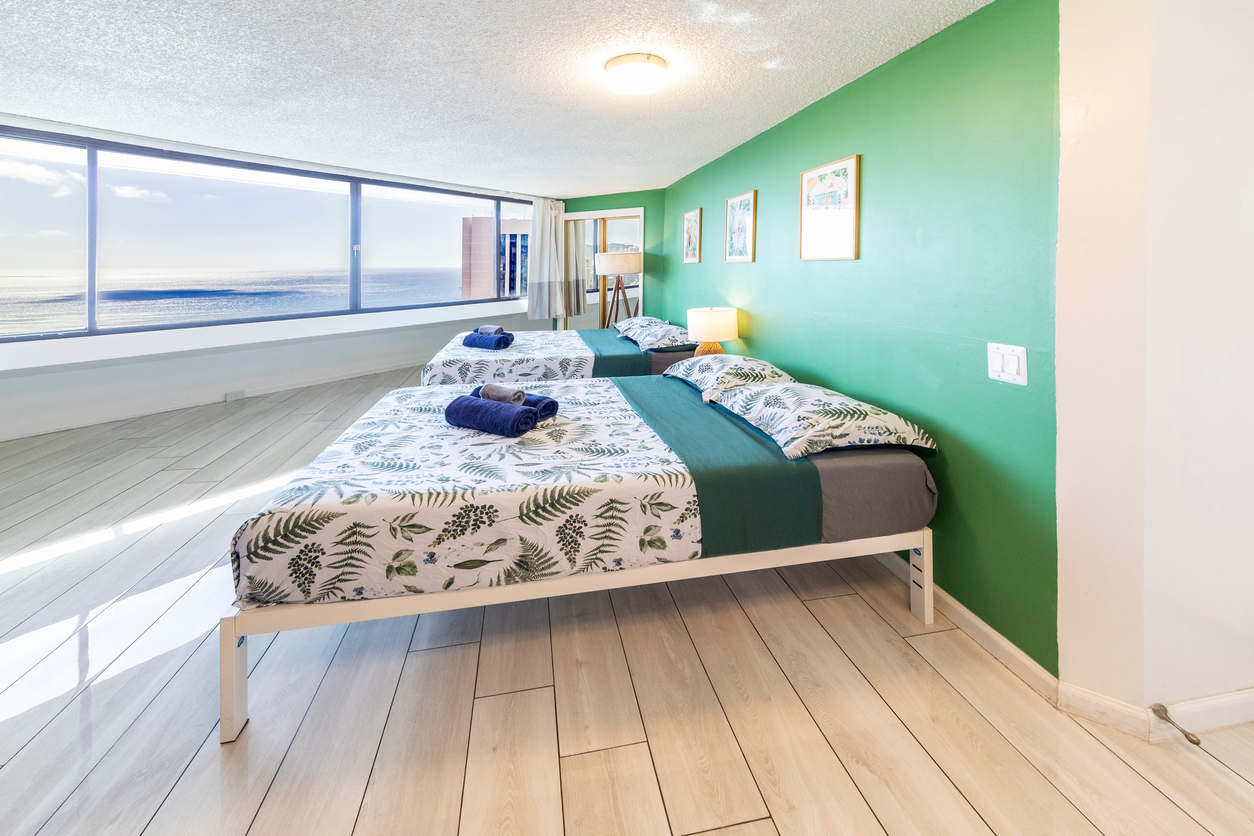Condo in Honolulu · ★4.72 · 1 bedroom · 2 beds · 1 private bath - Image 8