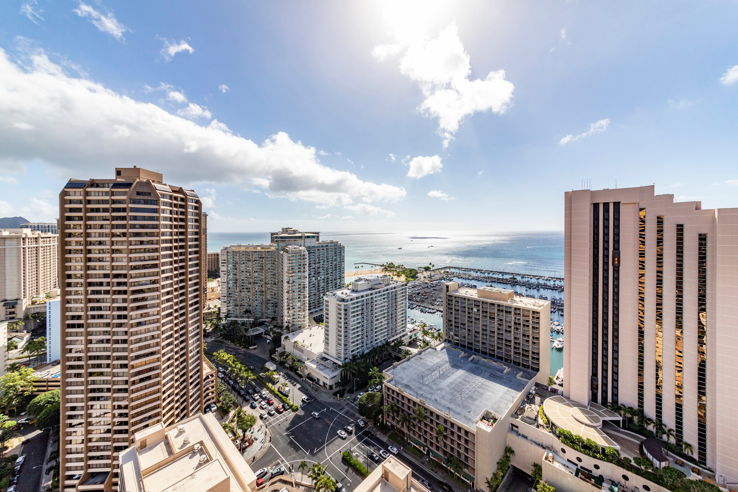 Condo in Honolulu · ★4.72 · 1 bedroom · 2 beds · 1 private bath - Image 26