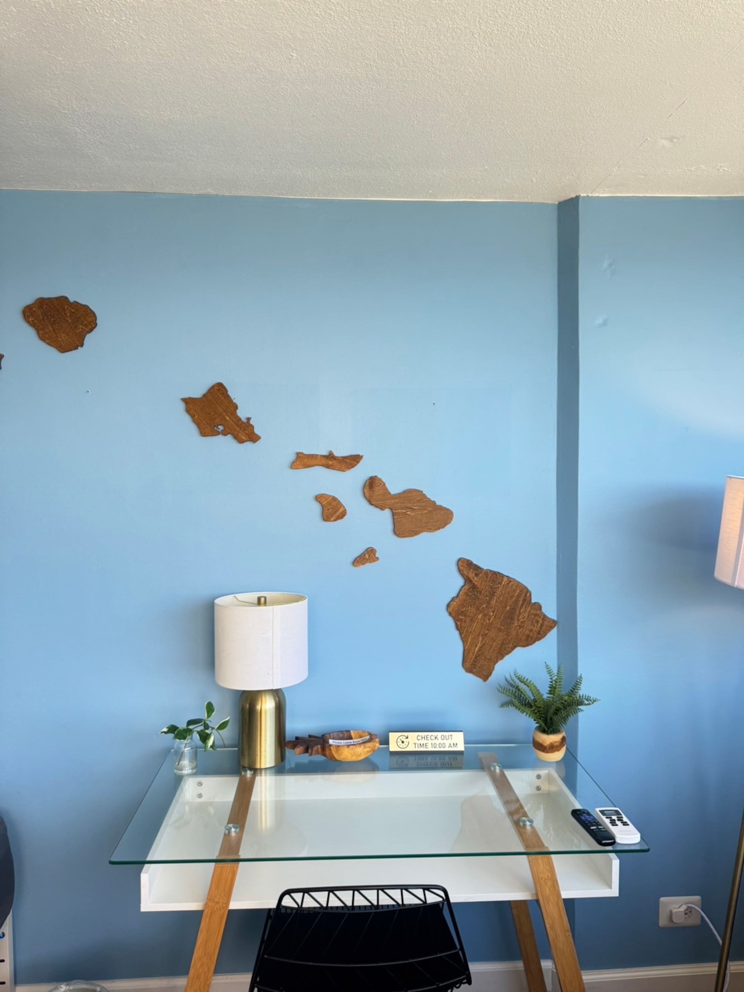 Condo in Honolulu · ★4.5 · 1 bedroom · 2 beds · 1 private bath - Image 16