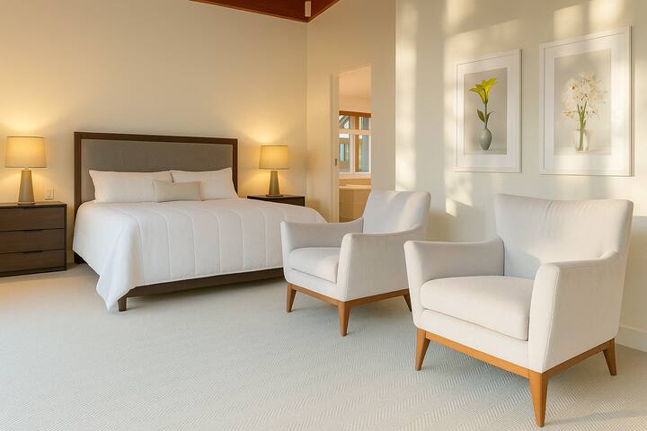 Lakeside Retreat 4BR/4BA Stunning Sunsets Sleeps 8 gallery image 4