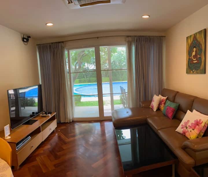 Prime Beach Front Apartment - Hua Hin