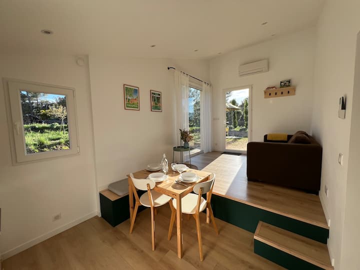 Paisible Gîte Moderne Avec Vue Sur Le Luberon - Luberon