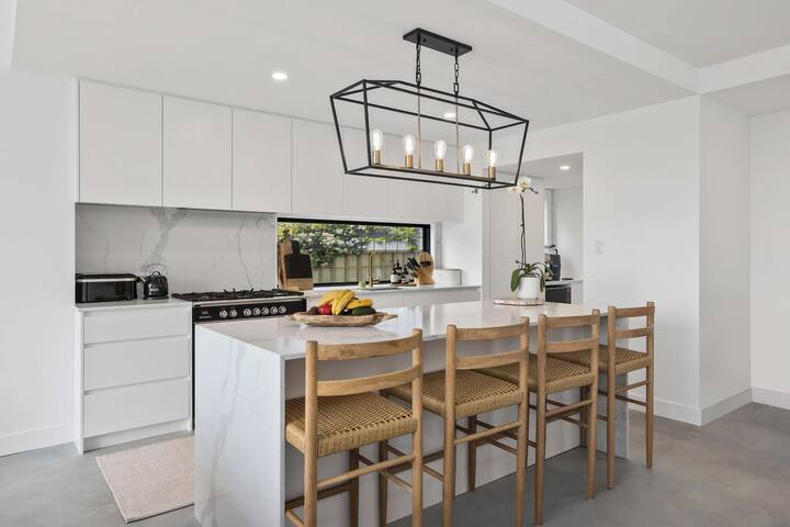 Freshwater Beach House gallery image 5