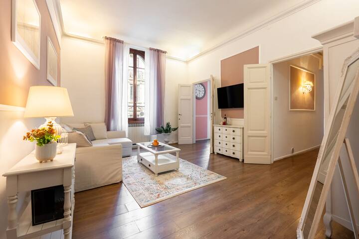 Keys of Italy -Speziali1-2Bdr Flat PiazzRepubblica gallery image 3