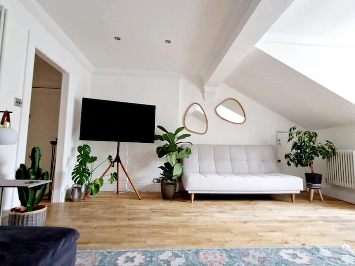 Beautiful 2 Bedroom City Centre Apartment - Edimburgo