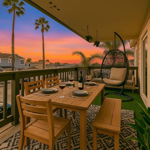 1 Block to Sand Contemporary 5BR Triplex gallery image 5