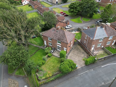 Quiet 2 bedroom home with cozy fire.