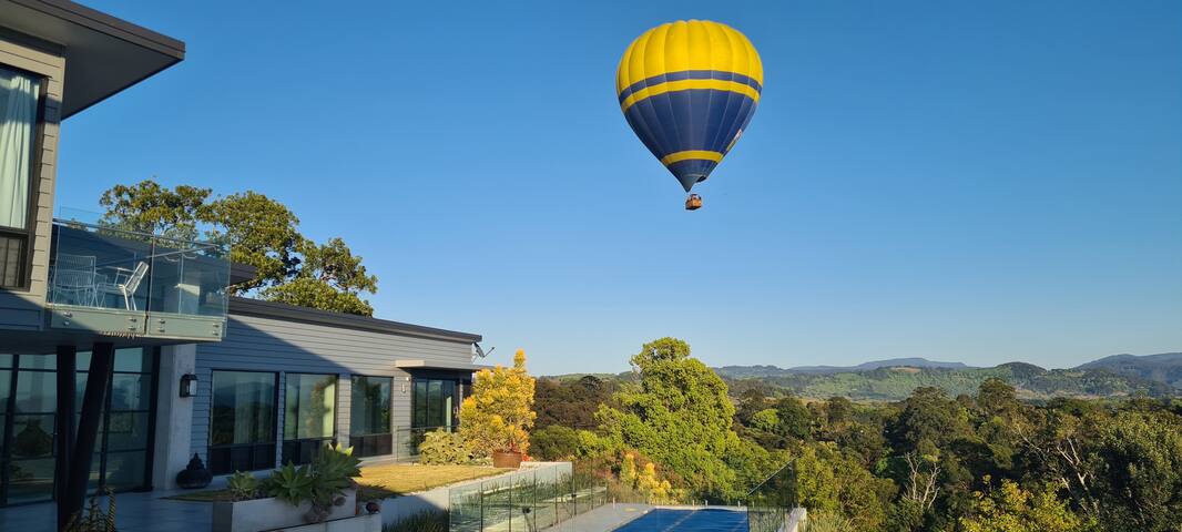 The View – Tranquil Byron Hinterland Retreat gallery image 3