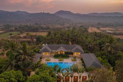 LuxeVilla W/Pool & Indoor Fun- AmaraVilla @Alibaug