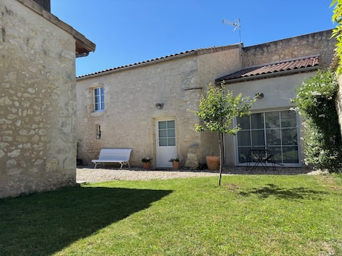 Château La Fon du Berger - l 'Ancien Chai