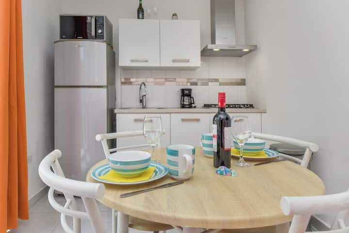 Hotel Experience Daily Housekeeping & Laundry 2br - Aruba