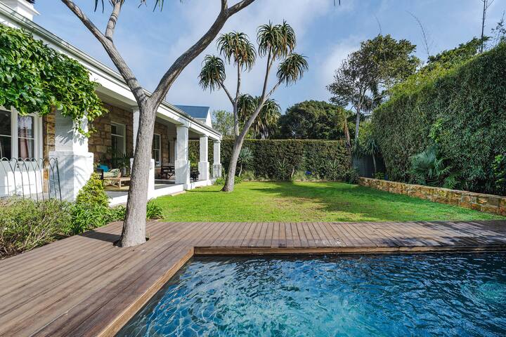 Pine Lodge – Modern Victorian with Pool gallery image 3