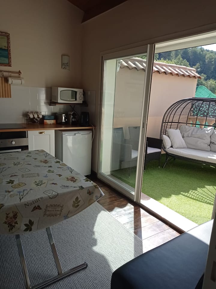 Nidusudest - 3 Chambres  Climatisées - Parking. - Cagnes-sur-Mer