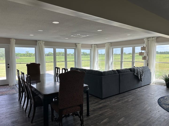 Living room 3