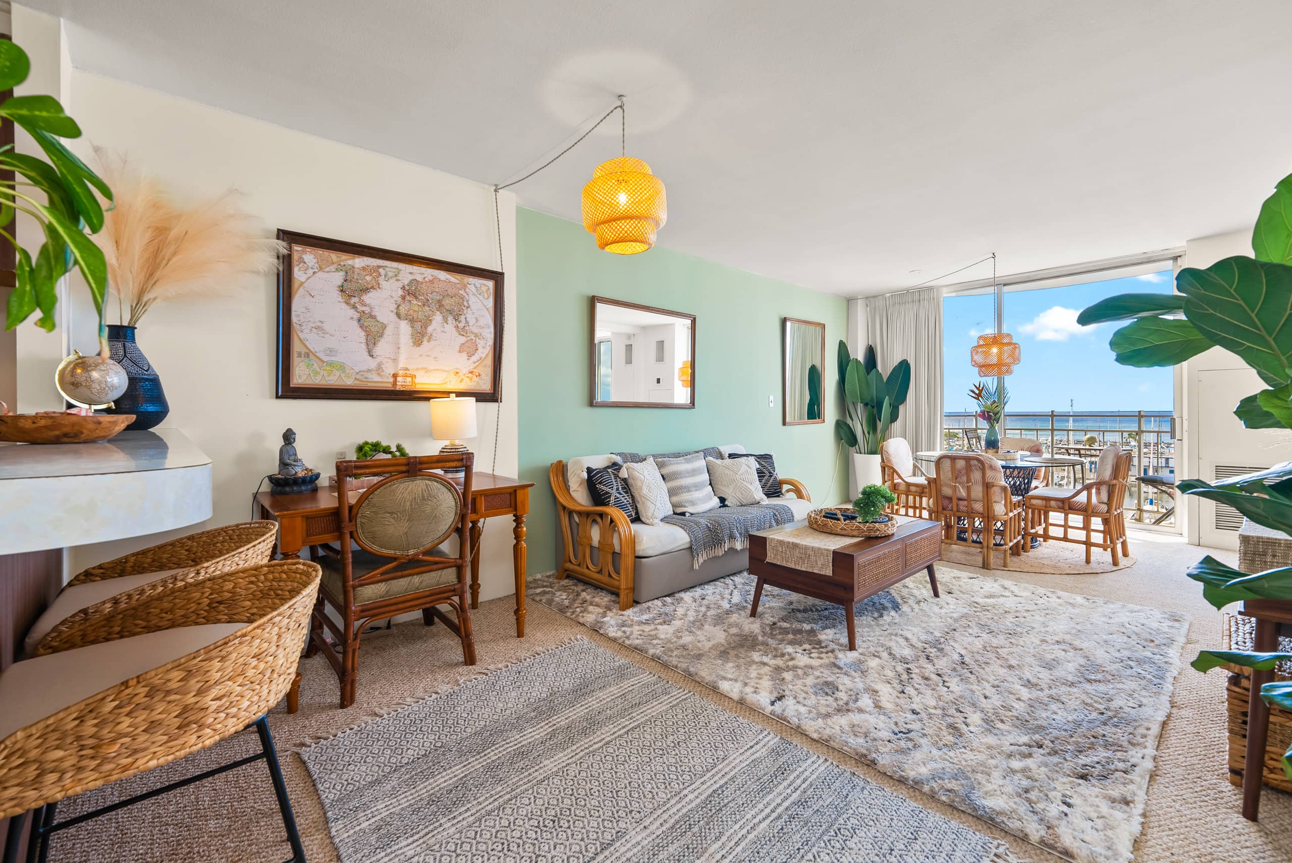 Condo in Honolulu · ★4.98 · 1 bedroom · 2 beds · 1 private bath - Image 19