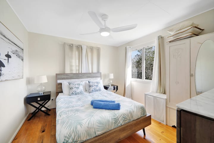 غرفة النوم 2