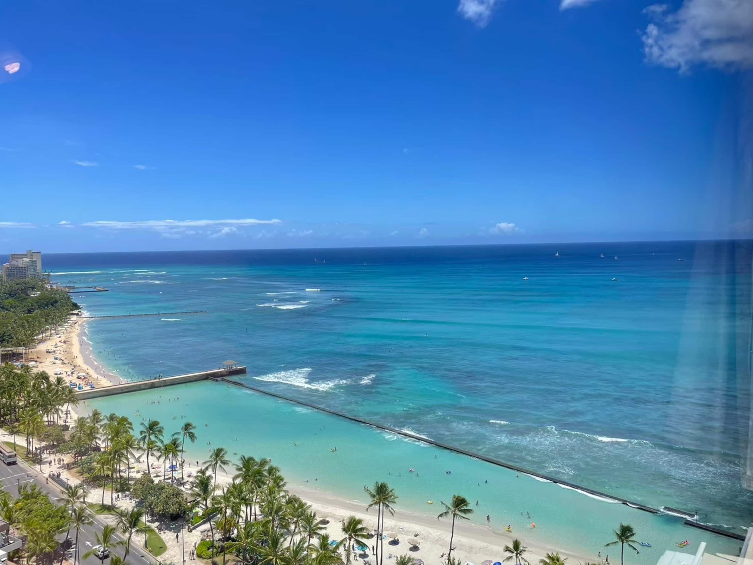 Condo in Honolulu · ★4.61 · 1 bedroom · 2 beds · 1 private bath - Image 32