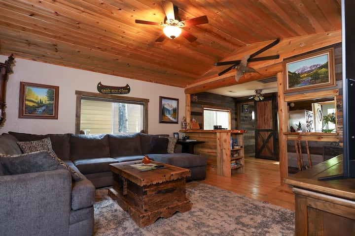Historic 2.5-bedroom Cabin W/sleeping Porch - Grand Lake, CO