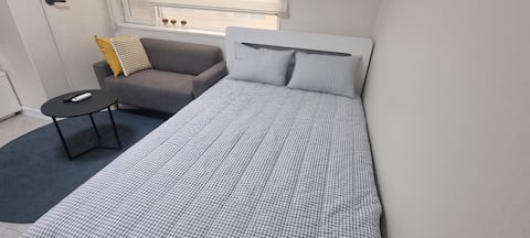 # Comfortable space - 1 minute from Seoul National University Station