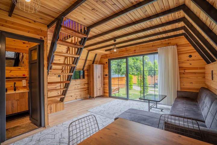 Denize 100 M, Jakuzili  Ve Havuzlu Lüks Bungalov - Adrasan
