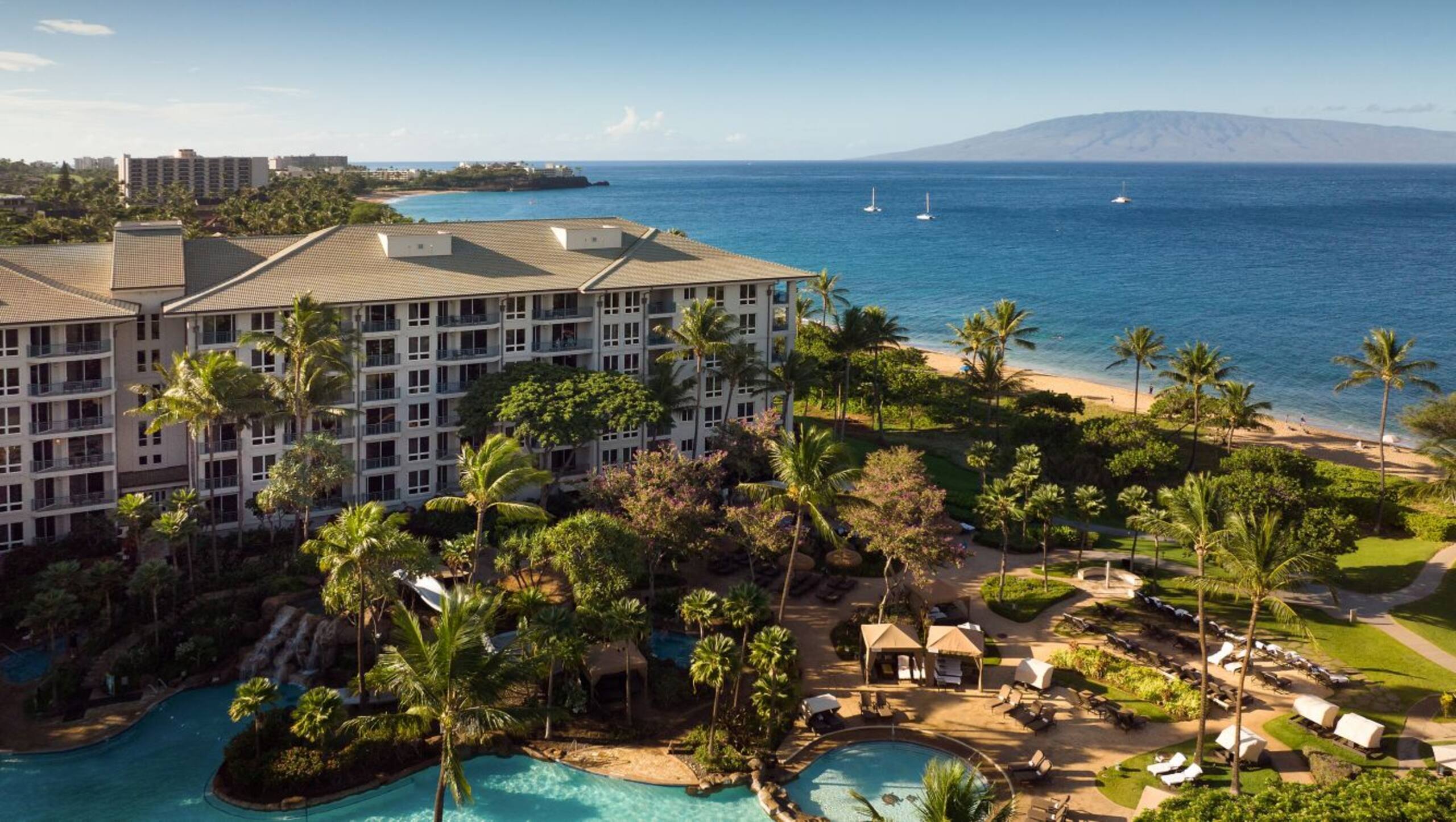 Hotel in Lahaina · ★5.0 · 2 bedrooms · 2 private baths - Image 13