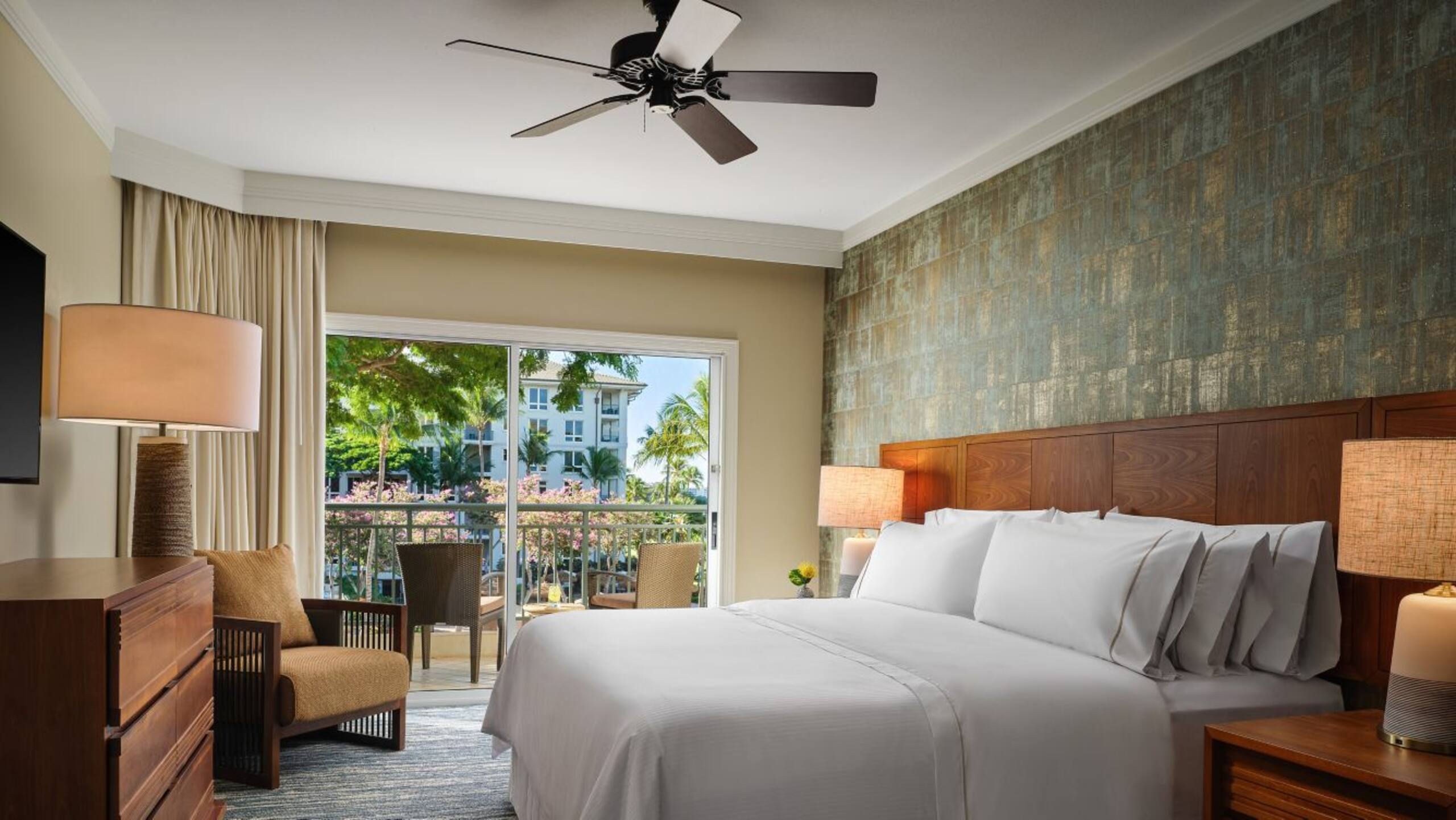 Hotel in Lahaina · ★5.0 · 2 bedrooms · 2 private baths - Image 6