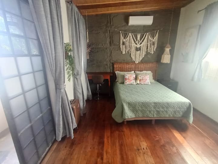 საძინებელი 1