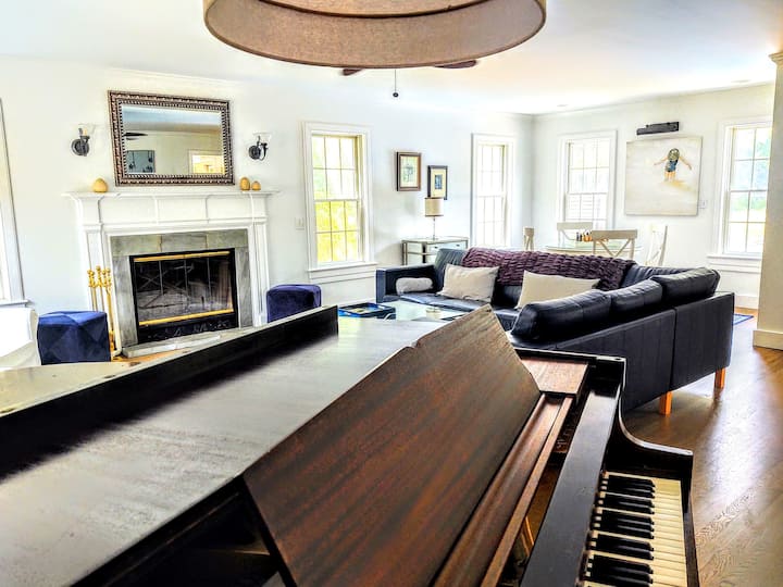 Shelter Island Beauty W/pool; Beaches/golf/tennis - Crescent Beach, Shelter Island